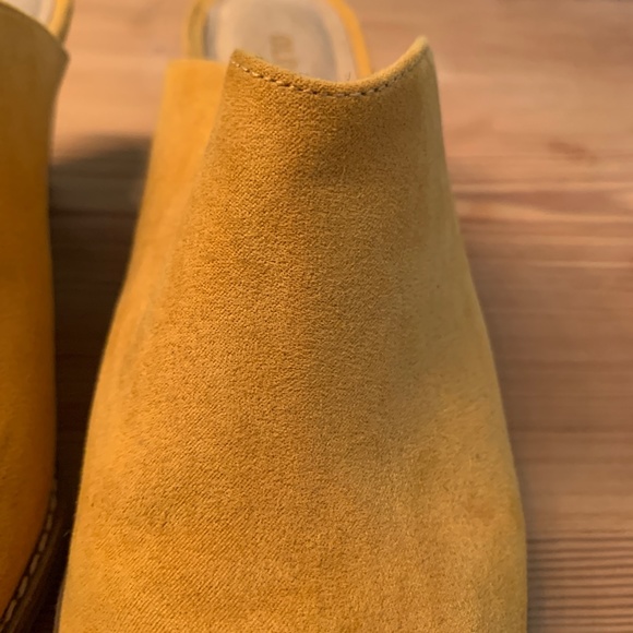 Womens slip on shoes with heel - Picture 3 of 6